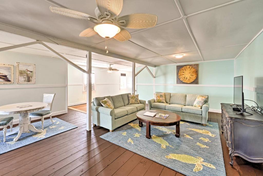 Historic Swansboro Studio with Intracoastal View! - image 3