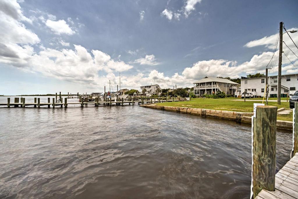 Historic Swansboro Studio with Intracoastal View! - image 4