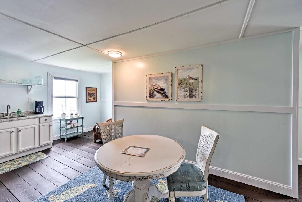 Historic Swansboro Studio with Intracoastal View! - image 7