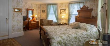 The Bridges Inn at Whitcomb House B&B - image 10