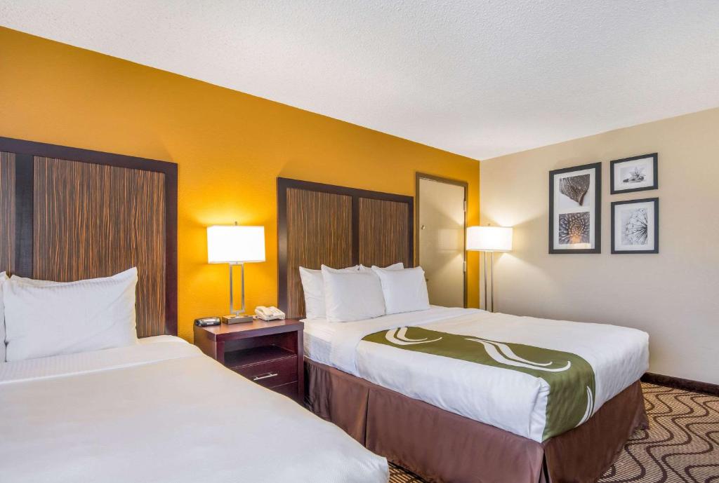 Quality Inn - image 6