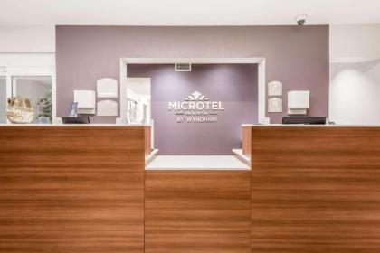 Microtel Inn and Suites by Wyndham Sweetwater - image 2
