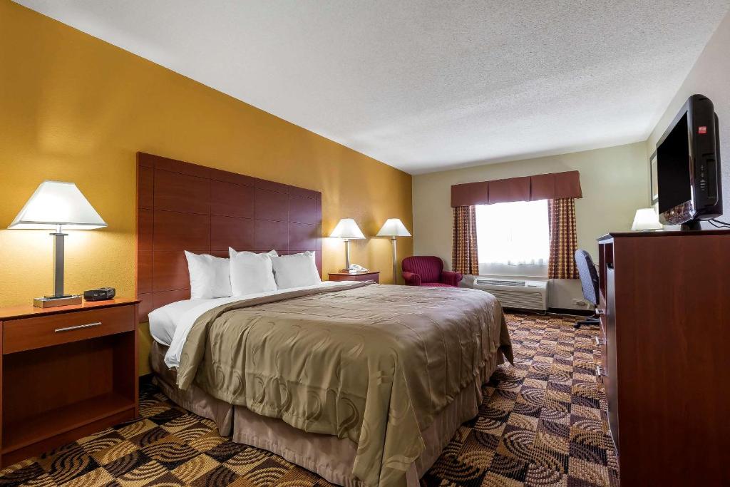 Quality Inn Sycamore - DeKalb - main image