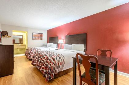 Red Roof Inn Sylacauga - image 5