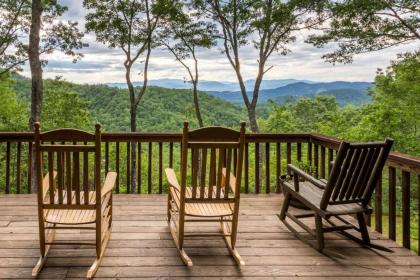 3 Bed 3 Bath Vacation home in Sylva - image 9