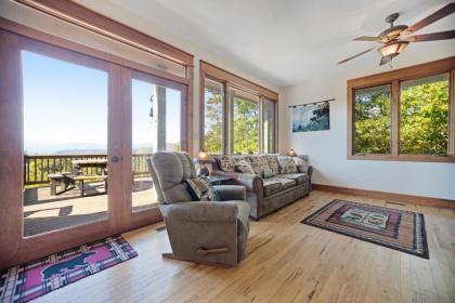 2 Bed 2 Bath Vacation home in Whittier VII - image 9