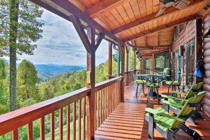 Cabin with BBQ and Games   Walk to Blue Ridge Parkway