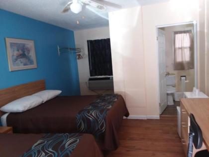 Economy Inn Sylva - image 11