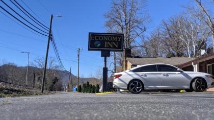 Economy Inn Sylva - image 12