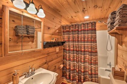 Summits End Hideaway with Grill and Hot Tub! - image 13