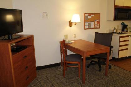 Candlewood Suites Syracuse-Airport an IHG Hotel - image 12