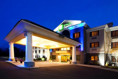 Holiday Inn Express Syracuse Airport an IHG Hotel - main image