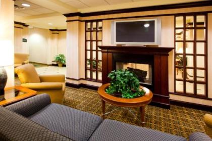 Holiday Inn Express Syracuse Airport an IHG Hotel - image 7