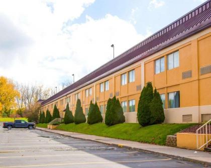 Quality Inn and Suites Fairgrounds - Syracuse - image 10