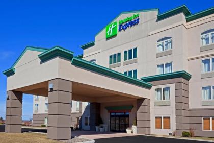 Holiday Inn Express Syracuse-Fairgrounds an IHG Hotel - image 4