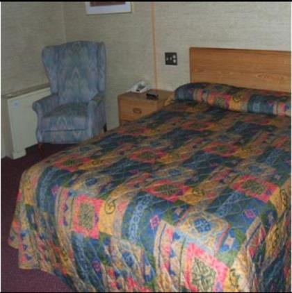 Red Carpet Inn Syracuse Airport - image 3