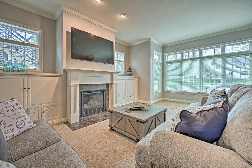 Large Lake Wawasee Home with Waterfront Oasis - image 4