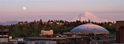 Comfort Inn & Suites Downtown Tacoma - main image