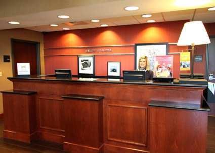 Hampton Inn & Suites Tacoma-Mall - image 5