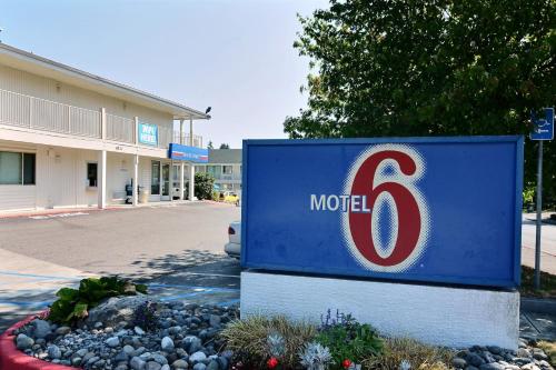 Motel 6-Tacoma WA - South - image 2