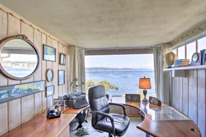 Waterfront Escape with Deck and Puget Sound Views - image 11