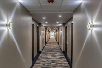 Best Western Plus Tacoma Hotel - image 9