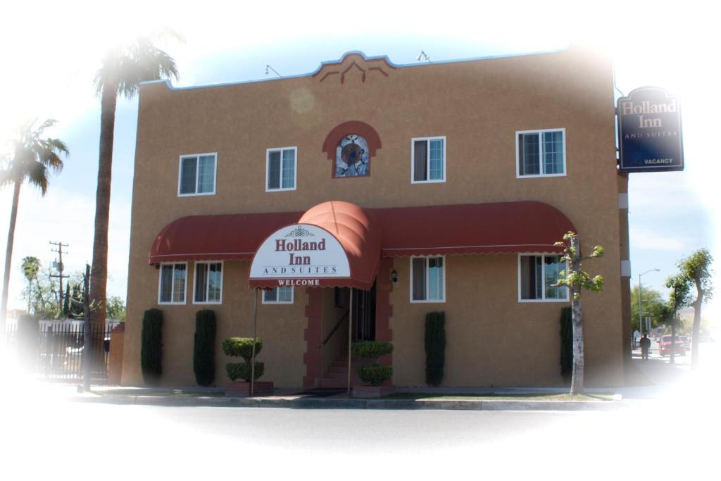 Holland Inn and Suites - main image