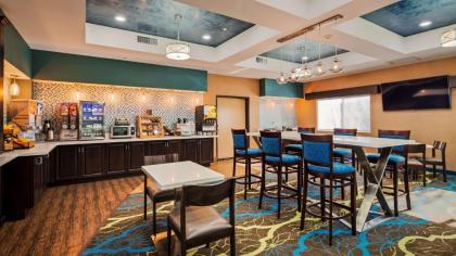 Best Western Plus Taft Inn - image 5