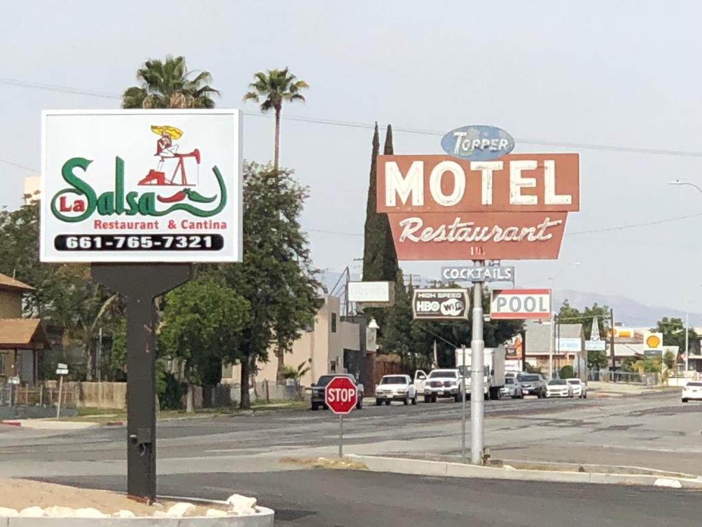 Toppers Motel - main image