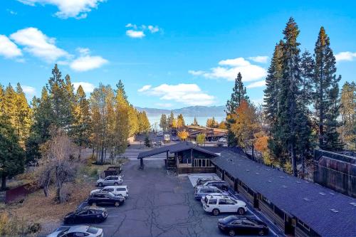 Basecamp Tahoe City - image 4