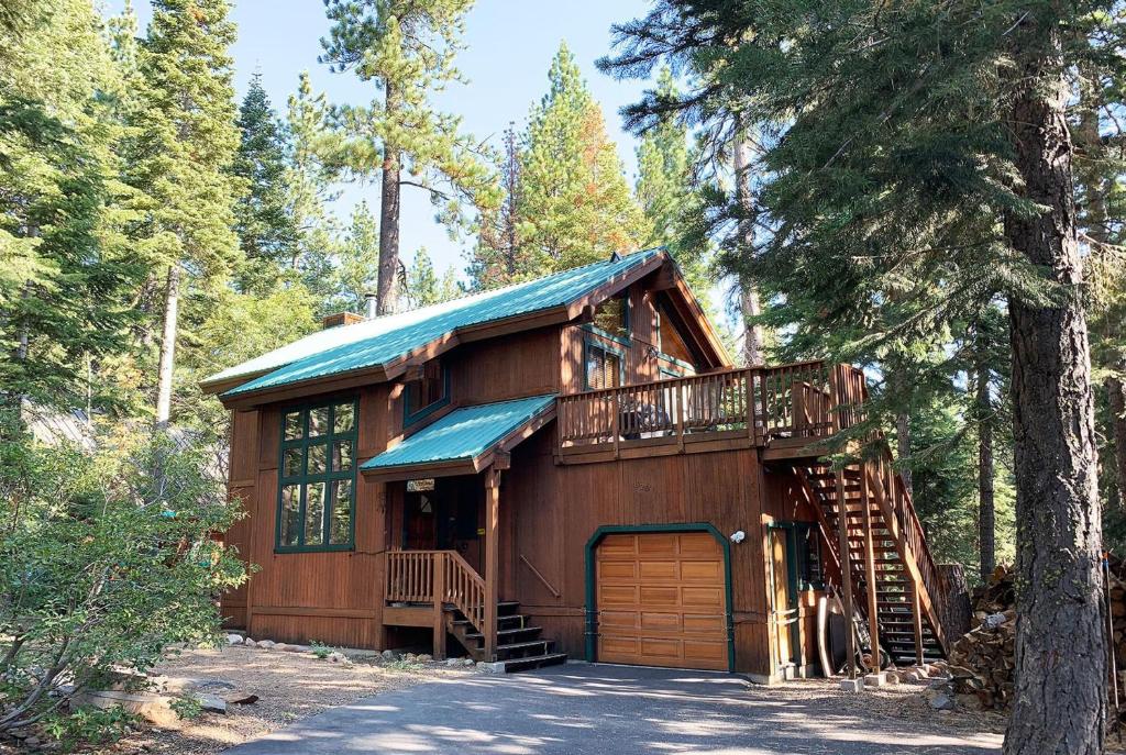 Sunnyside Up by Lake Tahoe Accommodations - main image