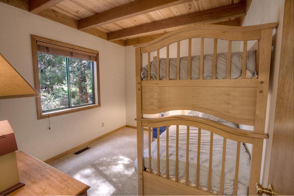 Sunnyside Up by Lake Tahoe Accommodations - image 7