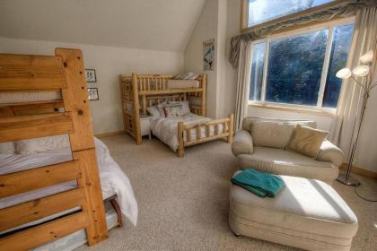 Knotty Pine Retreat by Lake Tahoe Accommodations - image 15