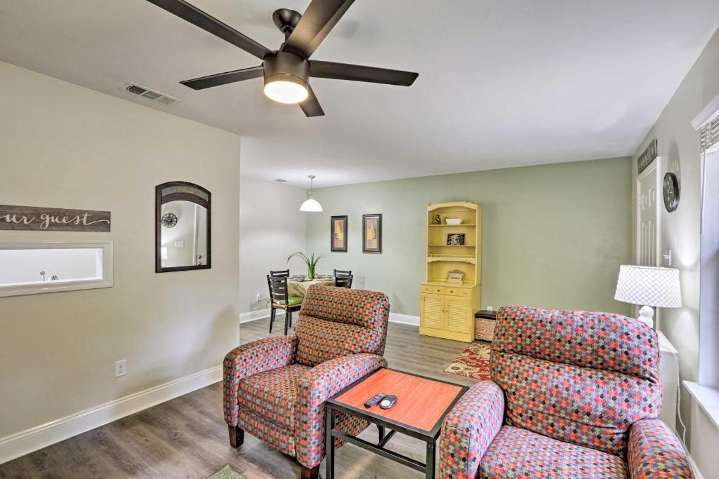 Charming Tallahassee Townhouse - 3 half Miles to FSU! - image 2