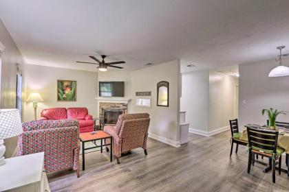 Charming Tallahassee Townhouse - 3 half Miles to FSU! - image 3