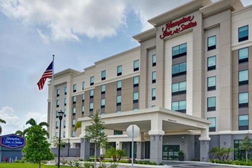 Hampton Inn & Suites Tampa Riverview - image 4