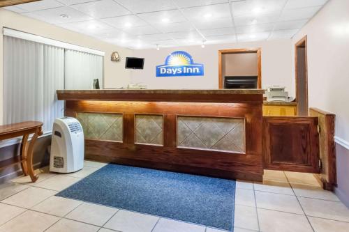 Days Inn by Wyndham Tannersville - image 5