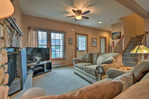 Tannersville Home with Deck View 1 Mi to Camelback! - main image