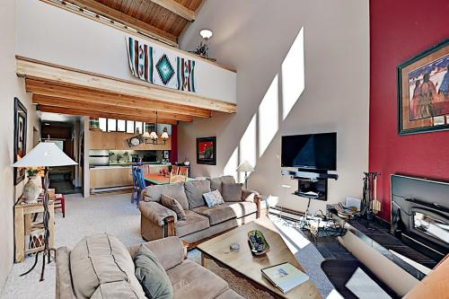 Mountain Retreat with Serene Balcony condo - image 3