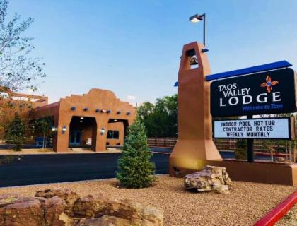 Taos Valley Lodge - image 2