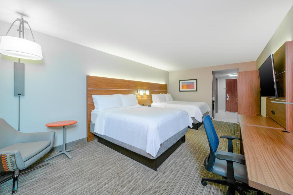 Holiday Inn Express Hotel & Suites Tappahannock an IHG Hotel - image 2