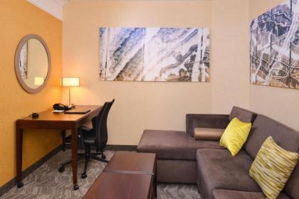 SpringHill Suites Pittsburgh Mills - image 11