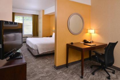 SpringHill Suites Pittsburgh Mills - image 7