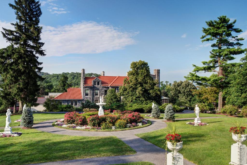 Tarrytown House Estate on the Hudson - image 3