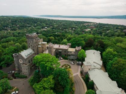 Castle Hotel & Spa - image 8