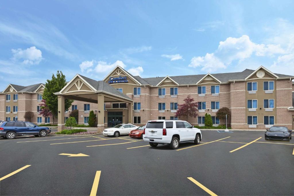 Comfort Inn & Suites Taylor - main image