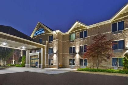 Comfort Inn & Suites Taylor - image 2