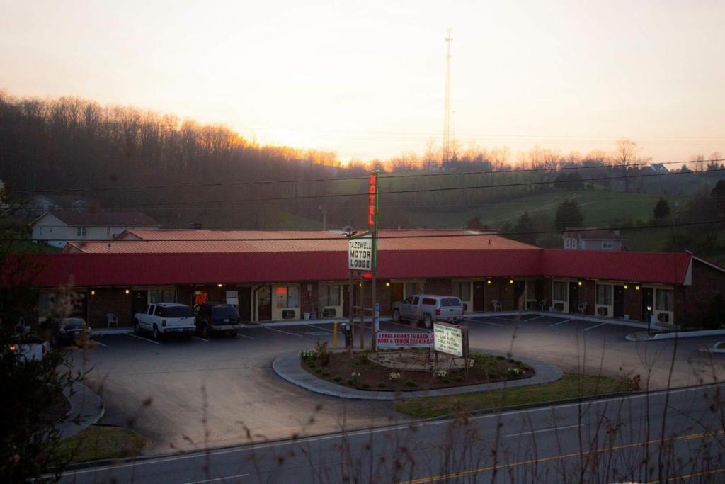 Tazewell Motor Lodge - main image