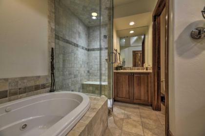 Luxurious Ski-In and Ski-Out Telluride MTN Escape - image 10