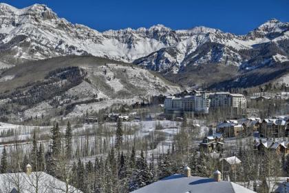 Luxurious Ski-In and Ski-Out Telluride MTN Escape - image 16